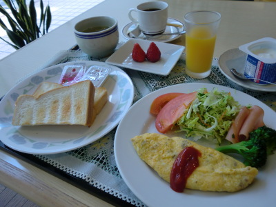 朝食洋食　一例