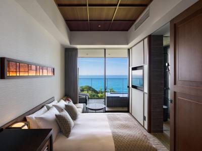 オーシャンビュー 露天ダブル【34平米】