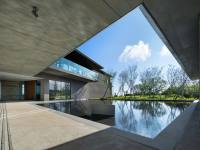 �z�e���G���g�����X�i���Ձj