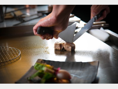 ダイニング我羅（カウンター鉄板）