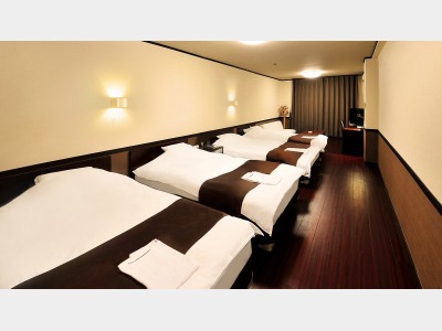 フォースルーム