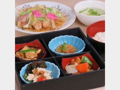 中華松華堂 奏(かなで）