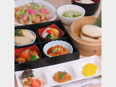 中華松華堂 彩（いろどり）