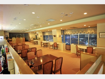 ラウンジ「紫陽花」