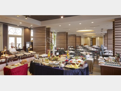 ブッフェレストラン「ア クールベール」