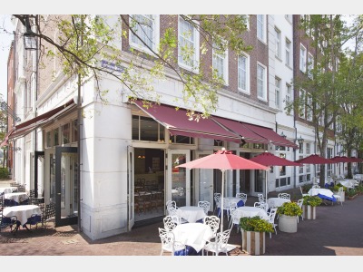 カフェ「ア クールベール カフェ」