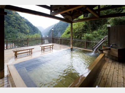 玉の樹展望露天風呂（檜風呂）