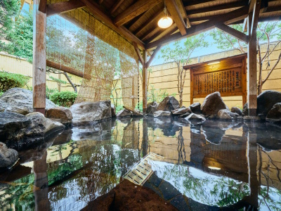 【松の湯/露天風呂】