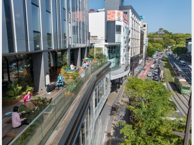 凹凸テラス(昼)全景