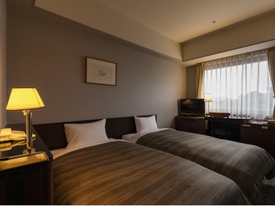 ＜コンパクトツインルーム＞１８.４㎡　／ベッド幅１００cm