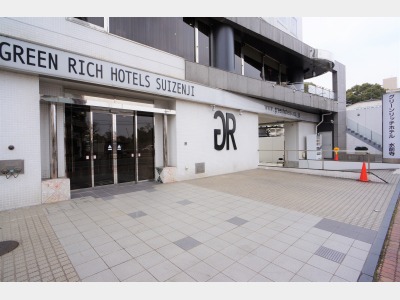 ホテル正面玄関