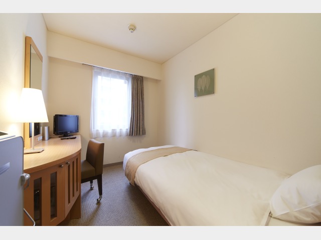 ネストホテル熊本 スタンダードシングル喫煙