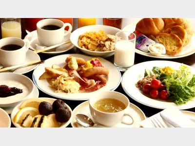 当館人気の朝食バイキング