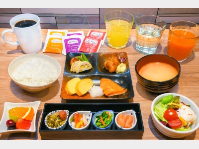 朝食