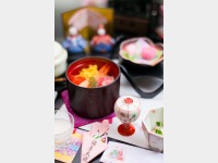 ���P���ܑV