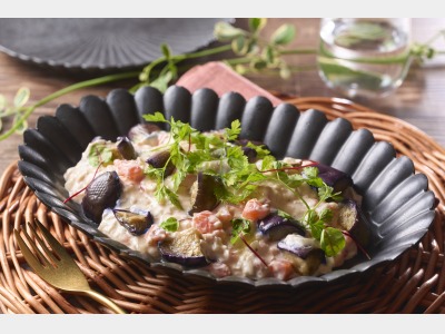 【9/1-2/28】25秋冬シーズン_SPサーモンとクリームチーズのサラダ