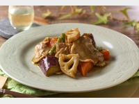 【9/1-2/28】25秋冬シース?ン_SP豚肉と根菜のオイスターソース炒め