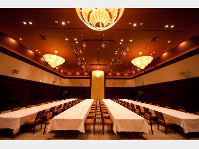 洋宴会場 光の間