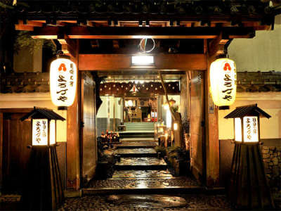 歴史を感じる雰囲気ある玄関