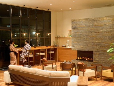 カフェラウンジ