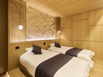 特別室　奏／シモンズ製のツインベッドを備えております。