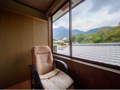 2階和室『豊雲』  和室１２畳、由布岳の見えるお部屋です。（お風呂なし）