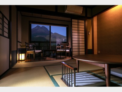 アップグレード由布岳側客室（和室10畳＋広縁）