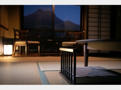 アップグレード由布岳側客室（和室10畳＋広縁）