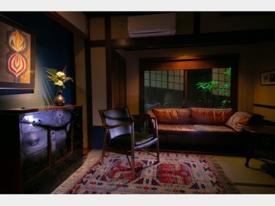 アンティークルーム 藍