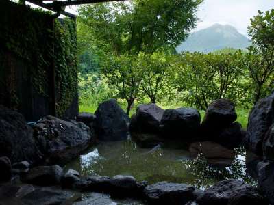 客室露天岩風呂３号棟