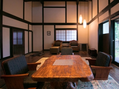 【内湯付き離れ】1階板間