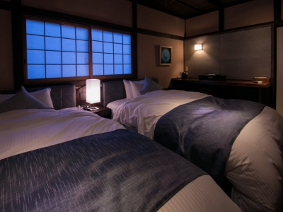 【露天風呂付き離れ】木部の棟・寝室