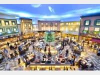 ���[���h�_�C�j���O�u�V�[�_�p���X�v