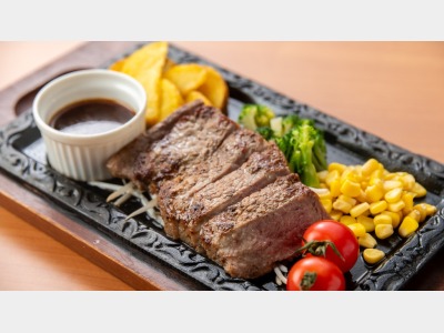 1階「Trattria Primadoll(トラットリアプリマドール)」料理一例