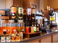 夕食 飲み放題セルフドリンクコーナー