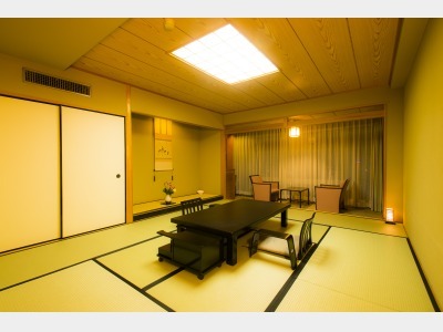 客室一例（本館上層階和室）