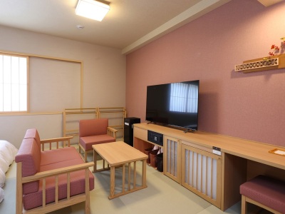 【禁煙】トリプルルーム(1100×1950　3台) 31.57㎡～31.91㎡◇サータ社製ベッド◇