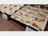 ���H�o�C�L���O�i�߂Ђ���j