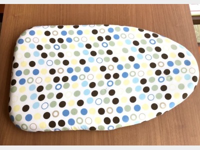 貸し出し品：アイロン台