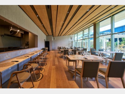 薪焼と鉄板焼きFOREST鉄板