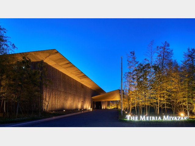 ＴＨＥ　ＭＥＩＢＩＡ　ＭＩＹＡＺＡＫＩ ホテルエントランス