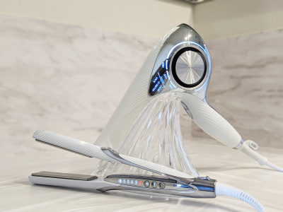 エグゼクティブツイン・プレミアムツイン・トリプル限定で大人気【ReFa BEAUTECH DRYER PRO】＆【ReFa BEAUTECH STRAIGHT IRON】を備付ています