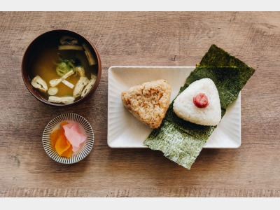 朝食無料サービス（おにぎり）