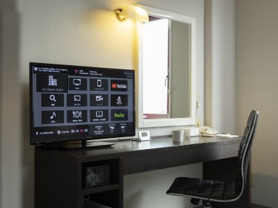 【客室】ミラーリング機能対応液晶テレビ