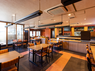 1階レストラン『美食酒家 ゆめぜん』店内