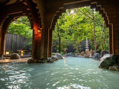 本館露天風呂「霧乃湯」