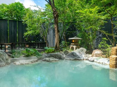本館露天風呂「霧乃湯」