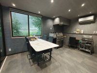 �X�C�[�g�O�����s���O�̐H���X�y�[�X�̓R���e�i�n�E�X�ŗ�g�[���� 