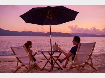 ホテル前ビーチ