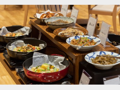 朝食バイキング